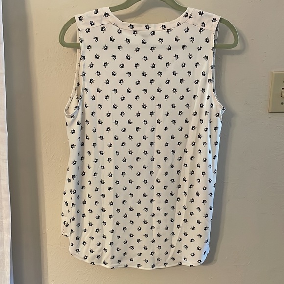 Ann Taylor Sleeveless Blouse - Picture 4 of 4
